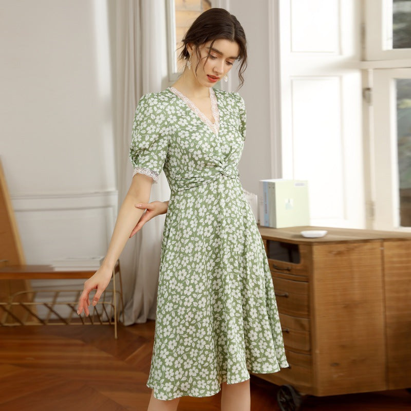 V-neck puff sleeve mid length floral dress