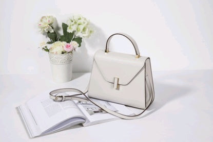 spring and summer new simple portable handbag leather bag shoulder Messenger bag