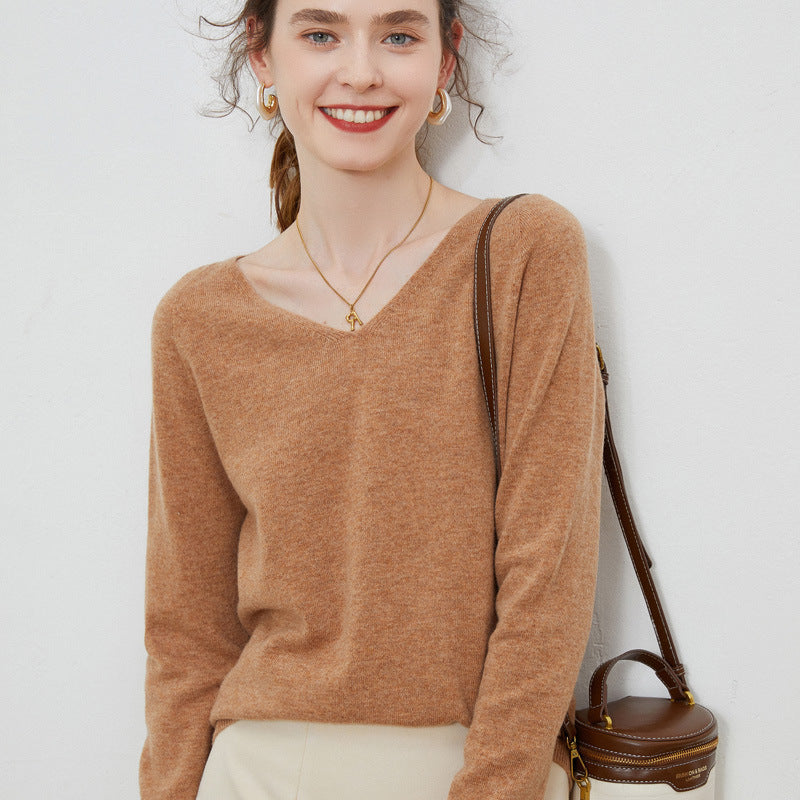 Female V-neck pure wool long sleeved sweater