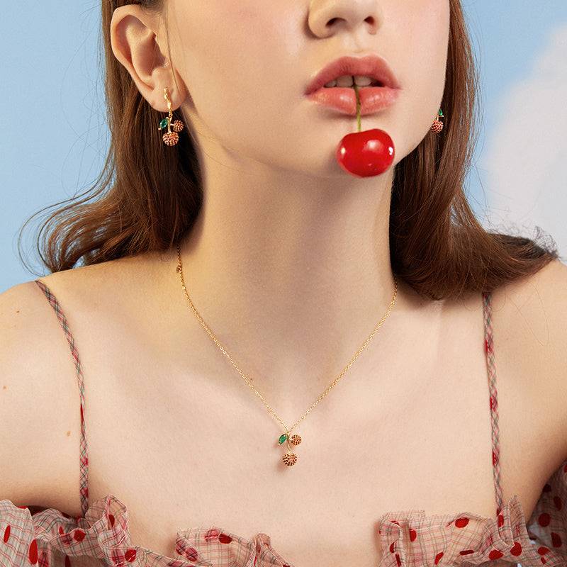 Feminine fashion cherry shaped pendant necklace